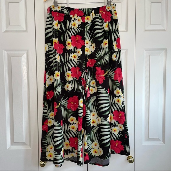 no brand Pants - Tropical crop wide leg pant size L /XL